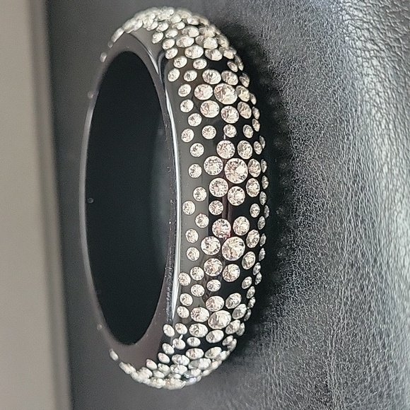 Authentic Swarovski bangle - Picture 1 of 3